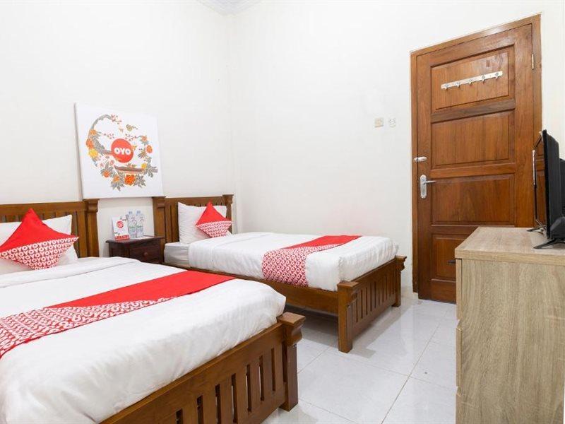 Reddoorz Syariah Near Pakuwon Mall Jogja Kejayan Exterior photo