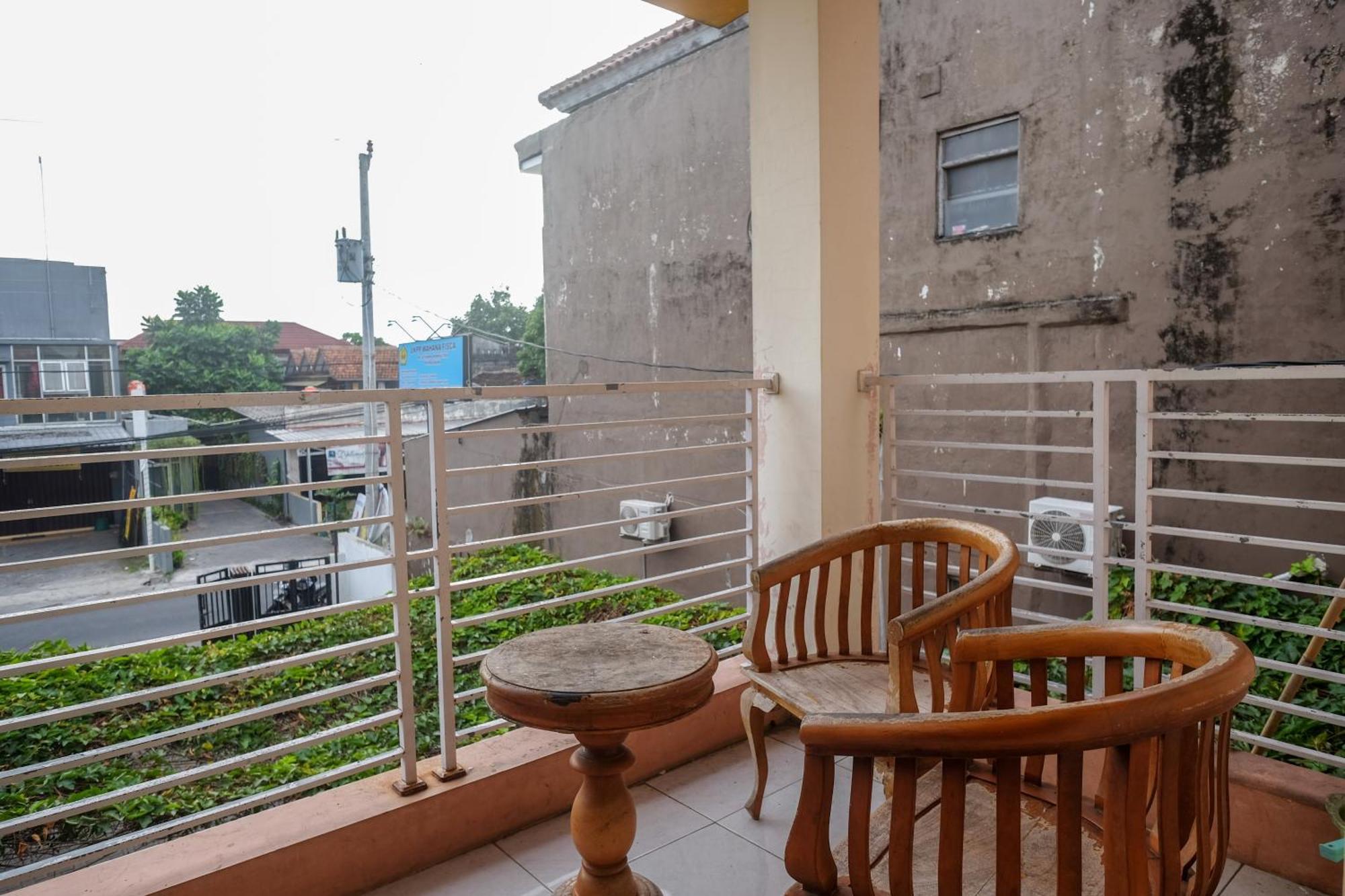 Reddoorz Syariah Near Pakuwon Mall Jogja Kejayan Exterior photo