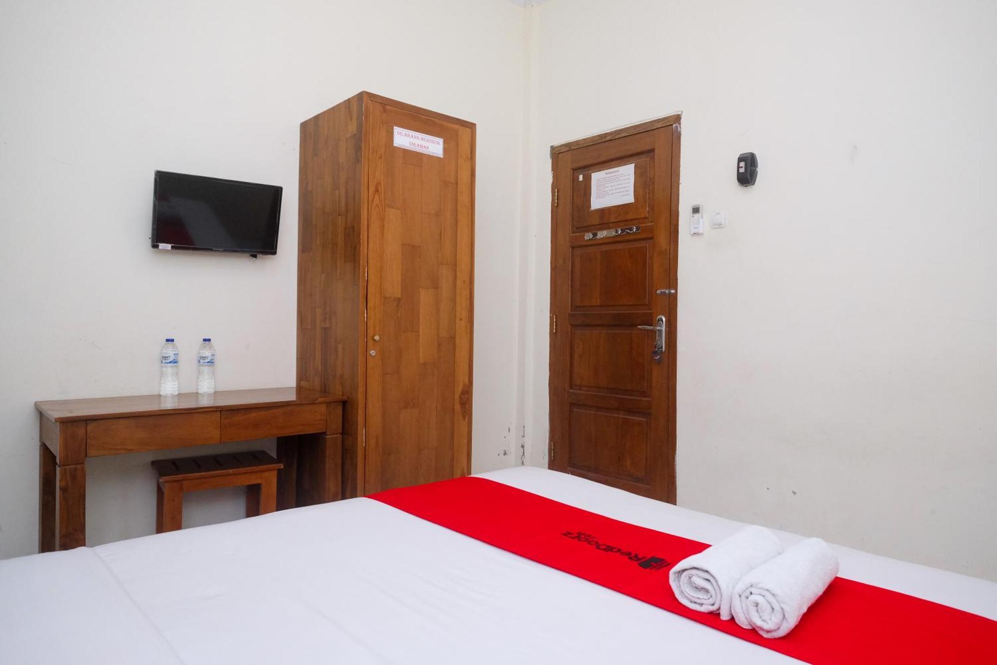 Reddoorz Syariah Near Pakuwon Mall Jogja Kejayan Exterior photo